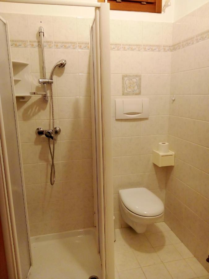 La Casa Sul Lago Apartments - Olive Tree Apartment ليمونِ سول غاردا المظهر الخارجي الصورة
